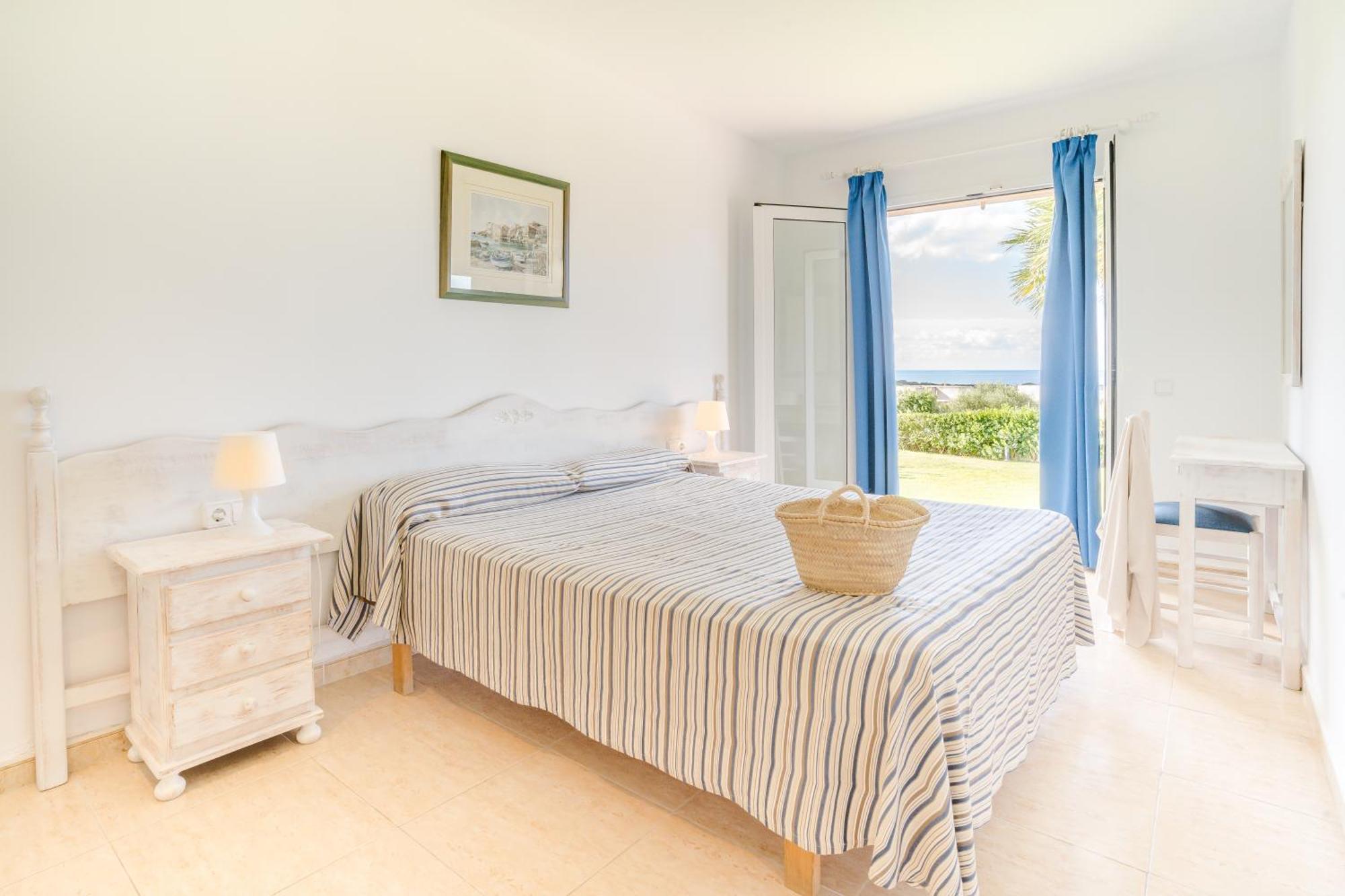 Apartamentos Mar Blau Son Bou Ngoại thất bức ảnh